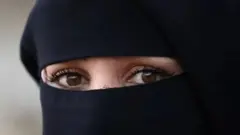 ஆடைக்கு