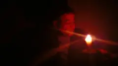 Ўзбекистоннинг кўплаб қишлоқларида одамлар йилнинг қиш-қировли кунларини шам ва чироқ билан ўтказишга мажбур бўлаётганларига кўп йиллар бўлиб кетди.