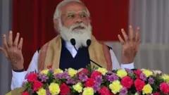 नरेंद्र मोदी