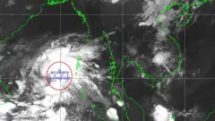 ၁၆ရက်နေ့တွင် ဆိုင်ကလုန်းမုန်တိုင်း (Cyclonic Storm)အဆင့်သို့လည်းကောင်း ရောက်ရှိနိုင်