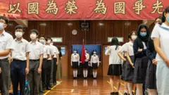 當局在香港的學校加入更多國家意識的教育。