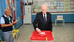 الاستفتاء في تونس
