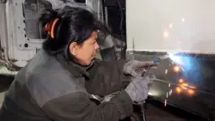 Мигрант аёллар