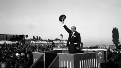 Demirel 1971'de Adana'da