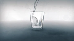 Un vaso de agua.