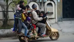 પ્રતીકાત્મક તસવીર