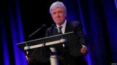 टोनी हॉल