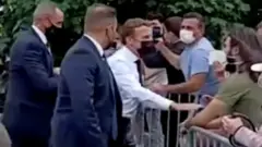 وقع الحادث أثناء زيارة ماكرون لمنطقة دروم في جنوب شرق البلاد