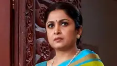 సినీనటి రమ్యకృష్ణ