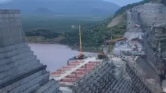 ইথিওপিয়া পরিকল্পিত এই বাধটি নির্মিত হলে সেটা হবে আফ্রিকার সবচেয়ে বড় জলবিদ্যুৎ কেন্দ্র।