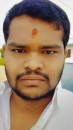 'రాజ్కుమార్ పేరిట 16 సిమ్ కార్డులు, 2 కోట్ల అప్పులు..'- Police