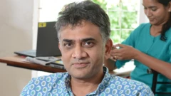 आकार पटेल