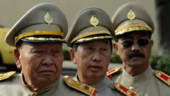 Militares hmong en Fresno, California