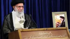 آیت الله خامنه ای