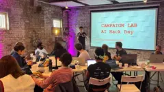 Campaign Lab organise régulièrement des journées de hacking pour travailler sur de nouveaux outils de campagne.