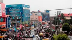 Avec un peu plus de 20 millions d'habitants, Lagos la capitale économique du Nigeria est sérieusement impactée par les mesures prises pour contrer le coronavirus
