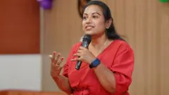 पुष्पा का समाज में योगदान