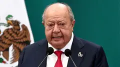 Carlos Romero Deschamps en una imagen de 2018 con motivo del 80 aniversario de la expropiación de la industria del petróleo de México