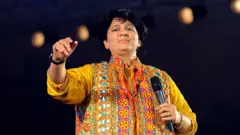 फाल्गुनी पाठक