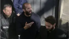تيت