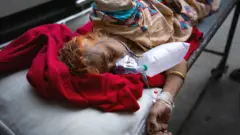 ঢাকার একটি হাসপাতালে কোভিড রোগী - ২৫শে জুলাই ২০২১