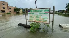 சென்னை வரதராஜபுரத்தில் மழை நீர் தேங்கியிருக்கும் காட்சி.