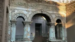 Рафиевага кўра, 19-асрда қурилган ушбу бино миллий тарихий мерос рўйхатида эди, аммо томи олиб ташланган ва емирилишига йўл қўйиб берилган. Унга кўра, бино ҳозирда миллий тарихий мерос рўйхатидан олиб ташланган.