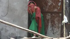 महिला