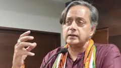 शशि थरूर