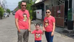 Ông Phạm Cao Lâm và vợ con