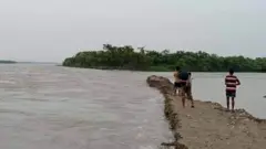 कोसी नदी उदयपुरमा गाउँमा प्रवेश गरेको हो
