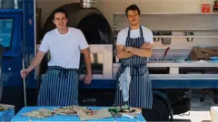 Les "Pizza Boys" Jez et Ieuan