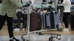 정부는 13일 해외 예방접종 완료자 입국관리 체계 개편 방안을 발표했다