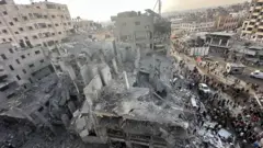 دمار شامل في غزة