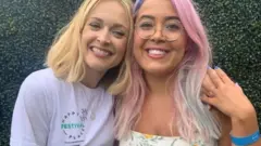 Pembawa acara Inggris, Fearne Cotton mewawancara Megan.