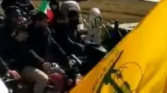 موتورسوارانی که علیه حسن روحانی شعار می دادند پرچم های ایران و حزب الله لبنان در دست داشتند