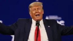 трамп