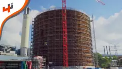 علي أوجانة يعرفنا على سخان ضخم يستخدم كاحتياطي للتدفئة في برلين.