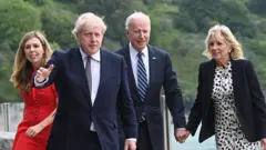 拜登伉儷與約翰遜伉儷