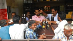 रक्सी किन्दै ग्राहक