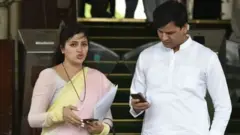 नवनीत राणा आणि रवी राणा
