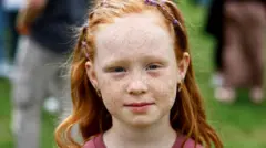 Kızıl saçlı çocuk