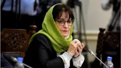 دیبورا لاینز