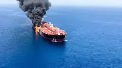 ناقلة نفط تعرضت لهجوم في خليج عمان