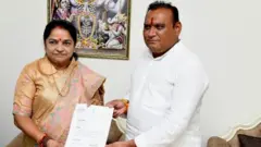 કૉંગ્રેસના ધારાસભ્ય હર્ષદ રિબડિયા, વિધાનસભાનાં સ્પીકર નીમાબહેન આચાર્ય