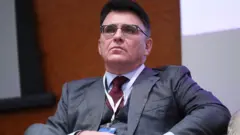 Александр Жаров