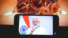 मोदी