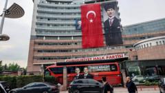 Özel'den genel merkez önünde toplanma çağrısı: 'Mesele milletin meselesi'