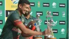 দক্ষিণ আফ্রিকার মাটিতে সিরিজ জিতে ইতিহাস গড়লো বাংলাদেশ
