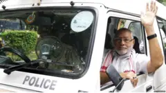 प्रह्लाद मोदी